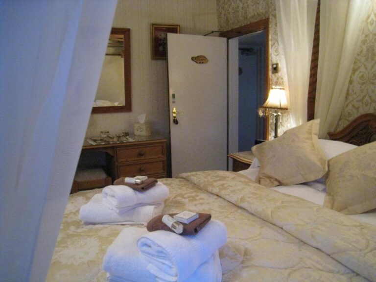 bedroom 6 768x576