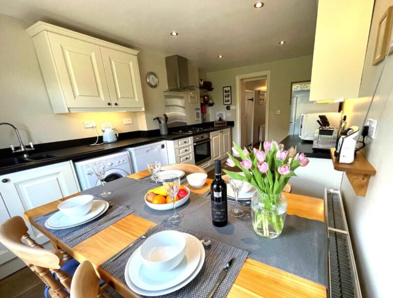 kitchen 1 768x582